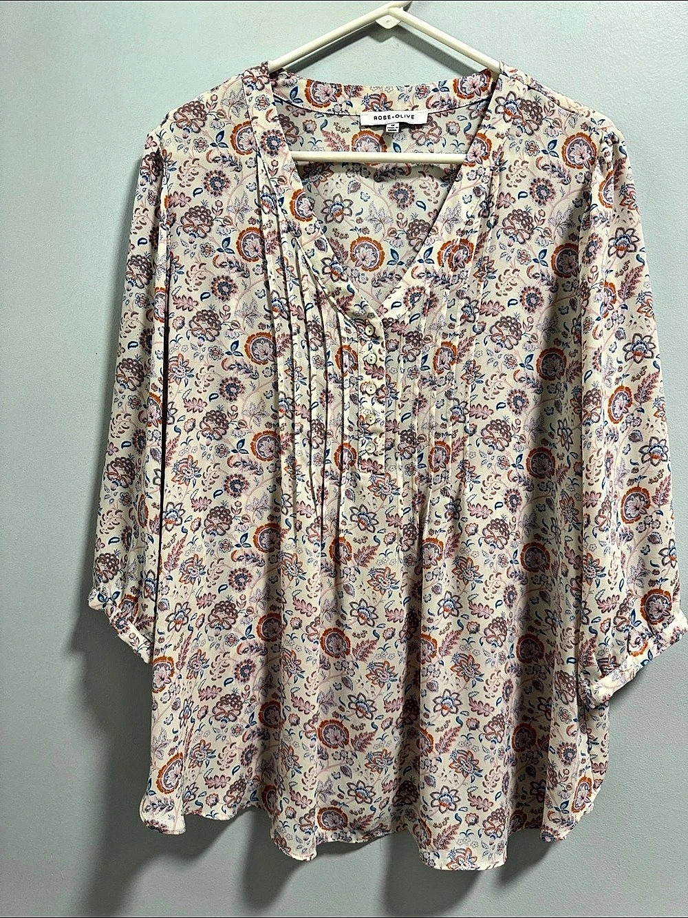 ROSE+OLIVE Floral Blouse in Cream & Blue Size 1X Like New